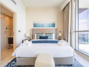 Exquisite Studio With Breathtaking Cityscape View